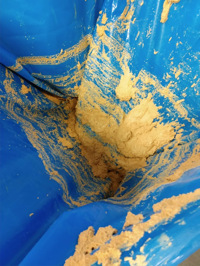 Peanut Butter Tote After Pumping